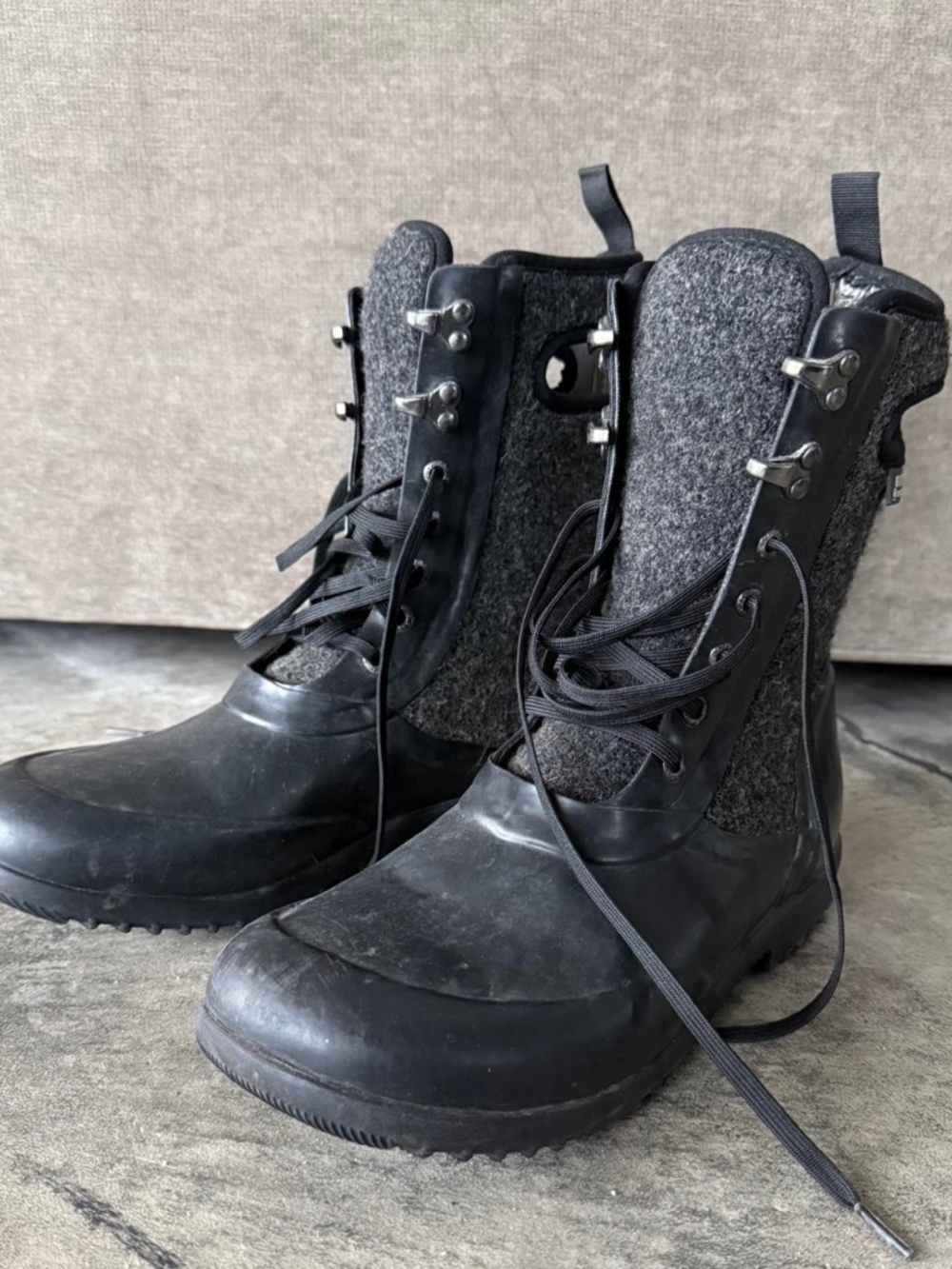 Bogs Women's Black Boots size 9